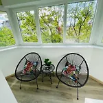Metropole Apartment